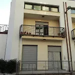 Via Giorgio Canale 72 Chiavari