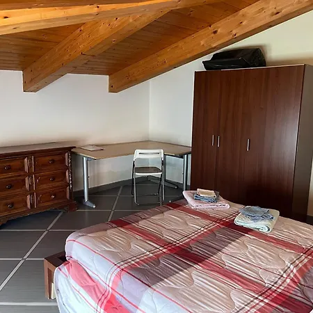 Apartamento Via Giorgio Canale 72 *