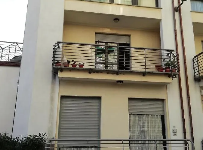 Via Giorgio Canale 72 Chiavari