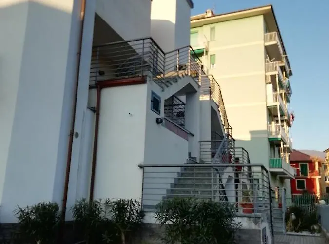 Via Giorgio Canale 72 Chiavari