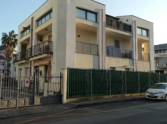 Via Giorgio Canale 72 Διαμέρισμα